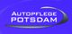 Blaues Logo mit weißem Text "Autopflege Potsdam" und geschwungenem grauem Element.