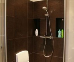 www.fliesenlaake.de