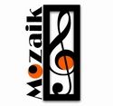 Logo mit Schriftzug "Mozaik" und einem Notenschlüssel in Schwarz und Orange.