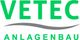 Logo von "VETEC ANLAGENBAU" in grüner Schrift mit grauem geschwungenem Strich darunter.