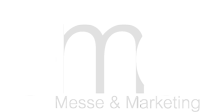 Ein graues Logo mit der Aufschrift „Messe & Marketing".