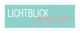 Blaues Logo mit weißem Text "LICHTBLICK" und pinkem Text "fotografie".
