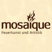 Logo mit Schriftzug "mosaique: Feuerkunst und Artistik" und Flammensymbol darüber.
