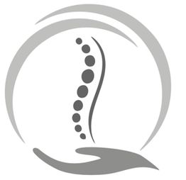 Stilisiertes Rückgrat und Hand, umgeben von einem Kreis, in Grautönen.