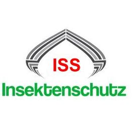 Logo mit grauem Dach-Design, rotem "ISS" und grünem Schriftzug "Insektenschutz".