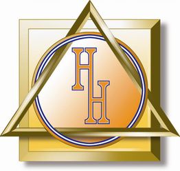 Logo mit goldenem Dreieck und Quadrat, im Zentrum die blauen Buchstaben "HH" auf gelbem Kreis.