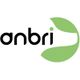Logo mit Text "anbri" und grünem, halbkreisförmigem Design rechts.