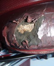 Lederschaden Autositz Oldtimer (Vorher)