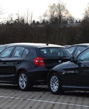 Vorgewaschene Fahrzeuge