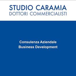 Studio Caramia, Dottori Commercialisti, consulenza aziendale e sviluppo business su sfondo blu.