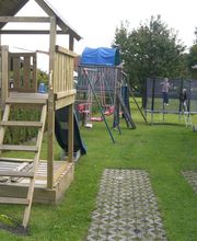 riesiger Garten - ein Paradies für Kinder