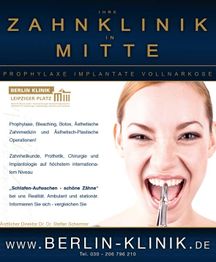 Werbung für die Zahnklinik mit einer lächelnden Frau und Details zu zahnärztlichen Leistungen.