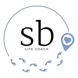 Logo mit "sb Life Coach", Fußspuren und Herzsymbol in einem blauen Kreis.