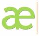 Grünes "ae" auf weißem Hintergrund mit orangefarbener Linie rechts.