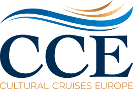 CCE-logo met golven en tekst "Cultural Cruises Europe" in blauw en goud.