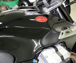 Und ihr Motorrad?
