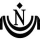 Schwarzes Symbol mit einem "Ñ" und stilisierten Bögen in einem dekorativen Design.