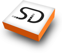 3D-Logo mit schwarzem "SD" auf weißem Würfel, orange Basis, schwebender Schatten.