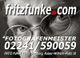 Nahaufnahme eines Mannes mit Brille und Text: "fritzfunke.com", "FOTOGRAFENMEISTER", Telefonnummer.