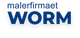 Logo for malerfirmaet Worm, med tekst i blå på en hvid baggrund.