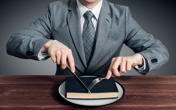 E-Mail-Knigge: Höflich unterwegs in der digitalen Welt