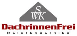 Logo mit grauem Dreieck, SWK-Initialen und rotem Text "DachrinnenFrei Meisterbetrieb".