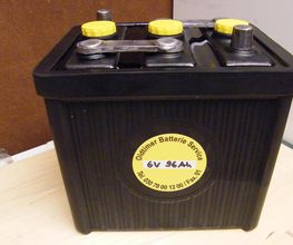 Beispielbatterie 6V 98 Ah - Handarbeit