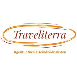 Logo "Traveliterra" mit Slogan "Agentur für Reiseindividualisten" in orange und rot.