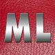 "Buchstaben ML auf rotem, lederähnlichem Hintergrund in metallic-schwarzer Schrift."