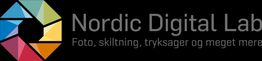 Logo for Nordic Digital Lab med teksten: "Foto, skiltning, tryksager og meget mere."