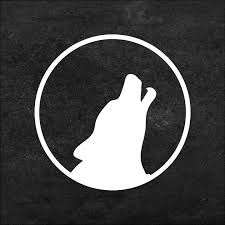 Silhouette d'un loup hurlant dans un cercle blanc sur fond noir.