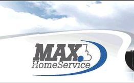Logo von "MAX HomeService" vor einem Himmelshintergrund.