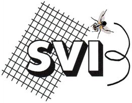 Grafik von "SVI" mit Linienmuster und einer Fliege oben rechts.