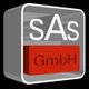 Logo mit den Buchstaben "sAS" in Weiß und "GmbH" in Rot auf grauem Hintergrund.