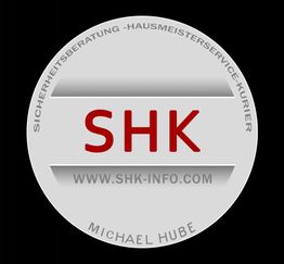 Graues Logo mit rotem "SHK" und Website-URL. Umrandung mit Text über Dienstleistungen.