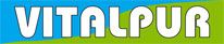 Der Schriftzug "VITALPUR" auf blauem und grünem Hintergrund.