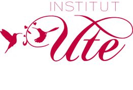 Rote Schrift "Institut Ute" mit zwei Vögeln und Herzen.