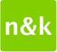 Grünes Quadrat mit weißen Buchstaben "n & k" in der Mitte.