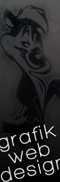 Schwarz-weißes Cartoonbild mit dem Text "grafik web design" in geschwungener Schrift.