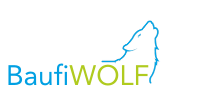 Logo mit Text "BaufiWOLF" und Umriss eines heulenden Wolfs in Blau und Grün.