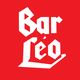 Logotipo "Bar Léo" em fonte branca estilizada sobre fundo vermelho.