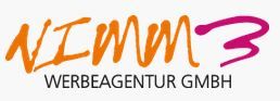 Logo der Firma "Nimm3 Werbeagentur GmbH" in orange und pink mit klarer Schrift auf weißem Hintergrund.