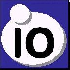 Logo mit Buchstaben "io" in Schwarz auf weißem Oval vor blauem Hintergrund.
