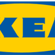 Logo van IKEA met gele letters op een blauwe achtergrond binnen een geel ovaal.