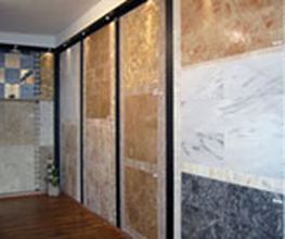 Ausstellungsraum / Büro