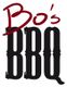 Logo mit rotem Schriftzug „Bo's“ und schwarzem „BBQ“ darunter.