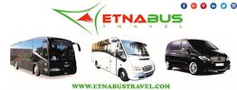 Autobus e furgoni Etna Bus Travel con logo e sito web.