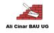 Ein Ziegelmauer-Logo mit Kelle und Text "Ali Cinar BAU UG" darunter.