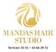 Logo von Mandas Hair Studio in Gold mit Kontaktnummer für Termine darunter.