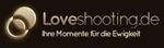 Logo von Loveshooting.de mit dem Slogan "Ihre Momente für die Ewigkeit", goldener Text auf braunem Hintergrund.